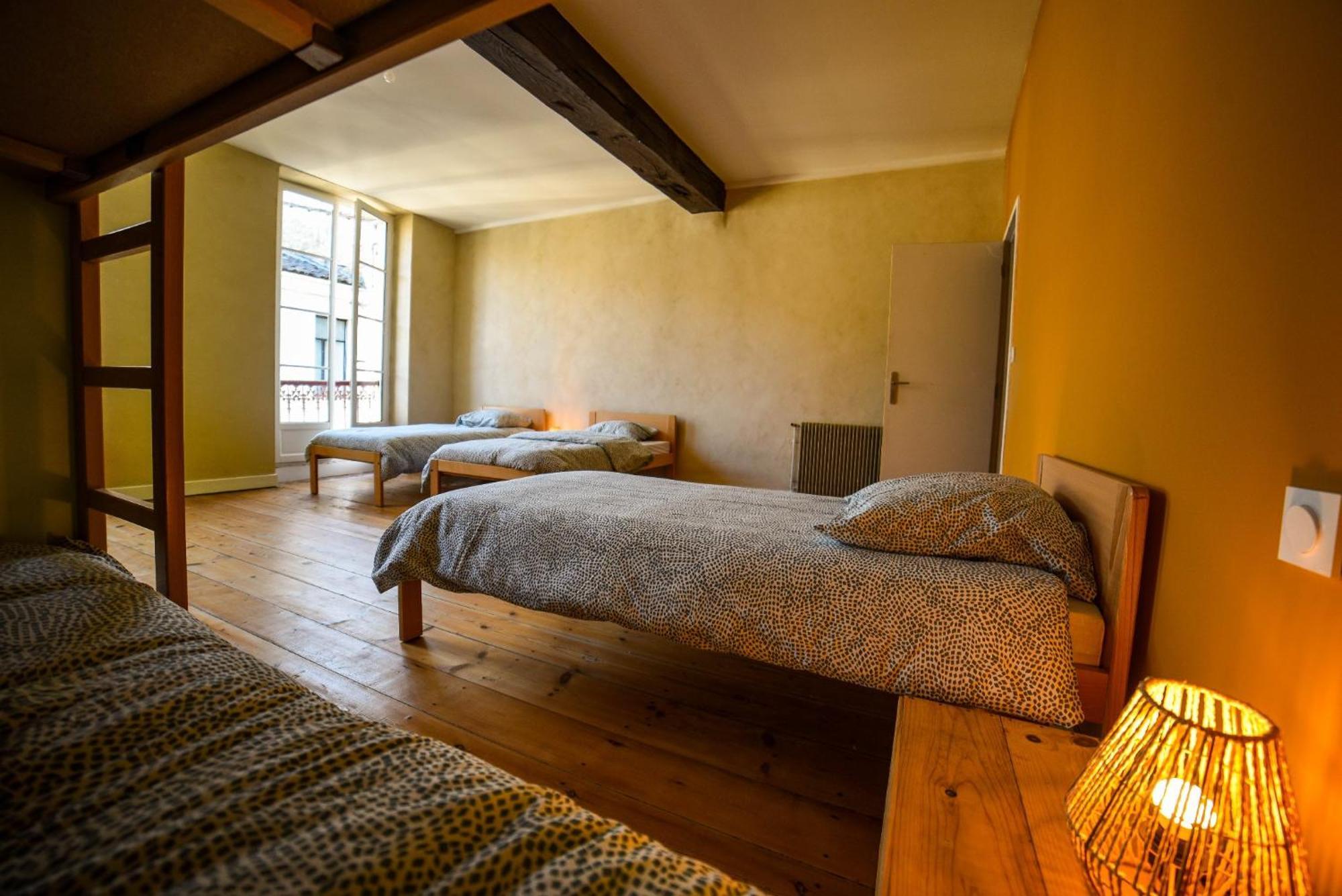 Amani Hostel La Reole Luaran gambar