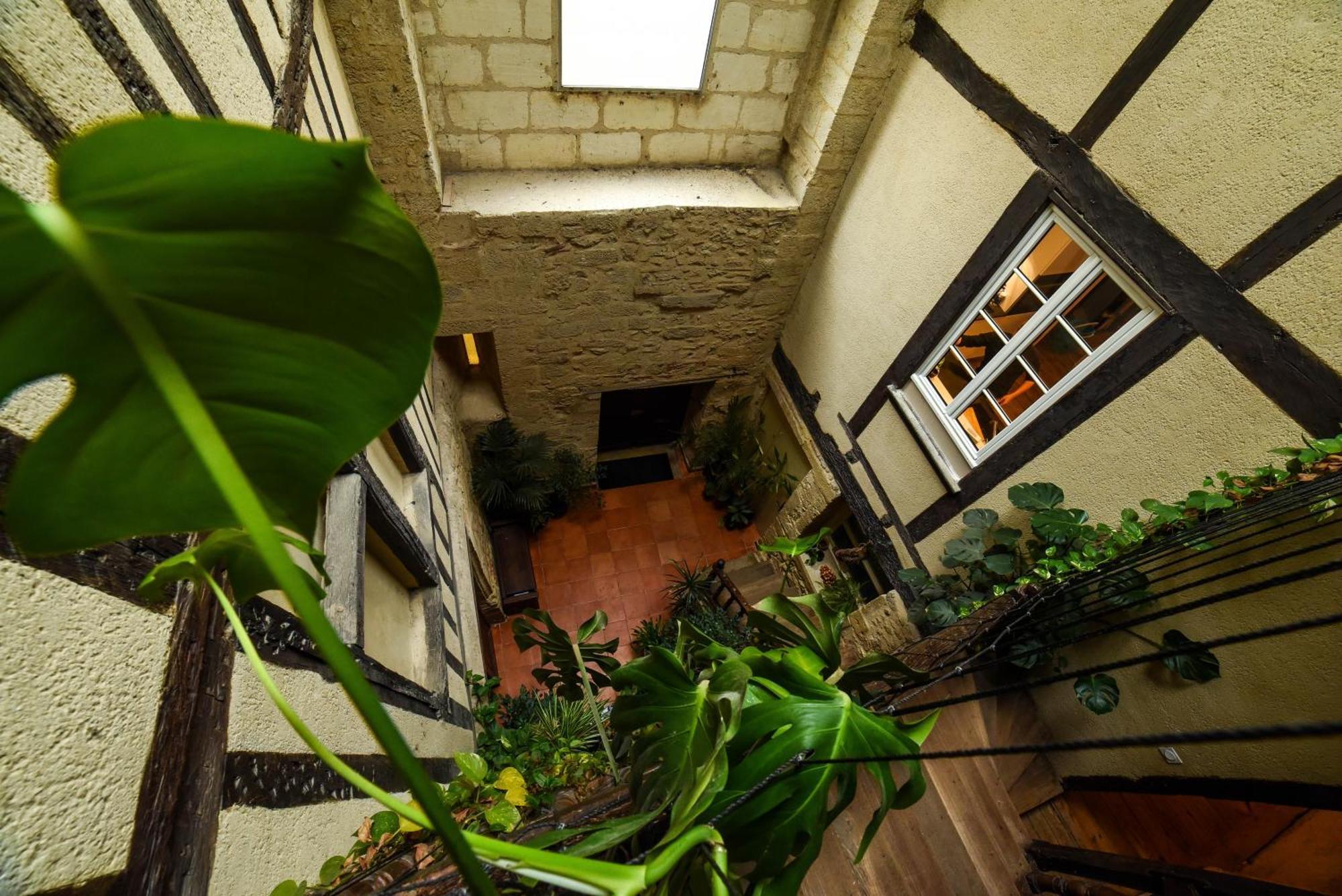 Amani Hostel La Reole Luaran gambar